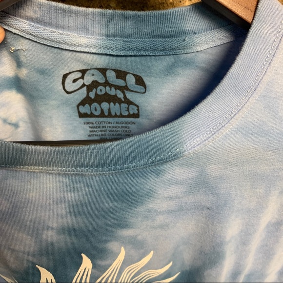 Sun & Moon Graphic Tee - Medium - 10/10 - Picture 3 of 3